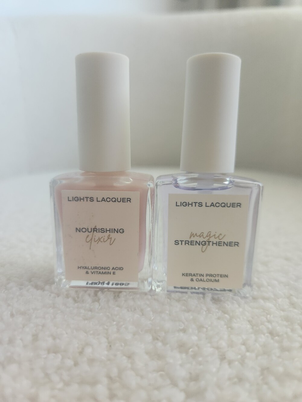 Lights Lacquer Nail Duo - Magic Strenghtener & Nourishing Elixir - Picture 3 of 7